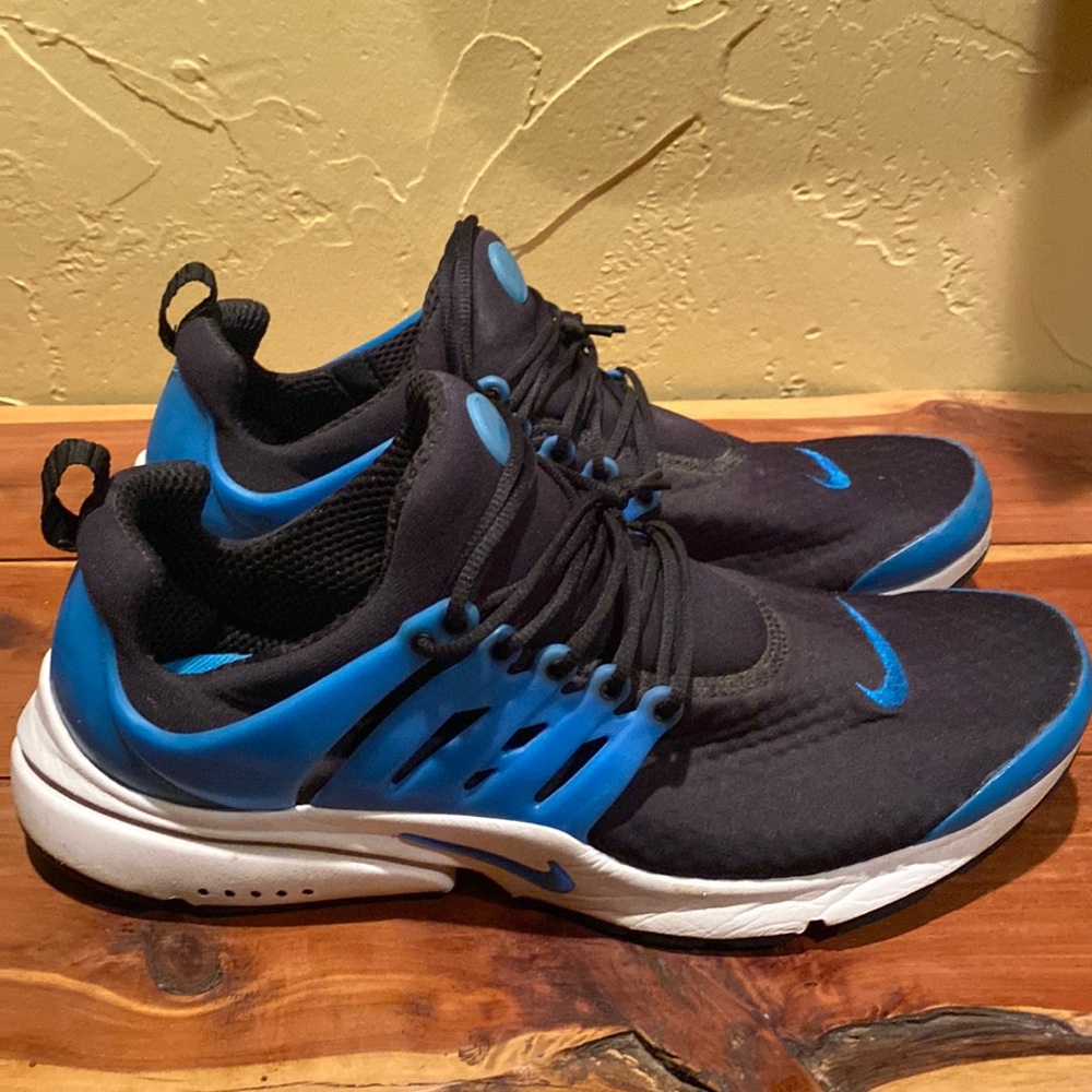 Nike Air Presto Black and Blue